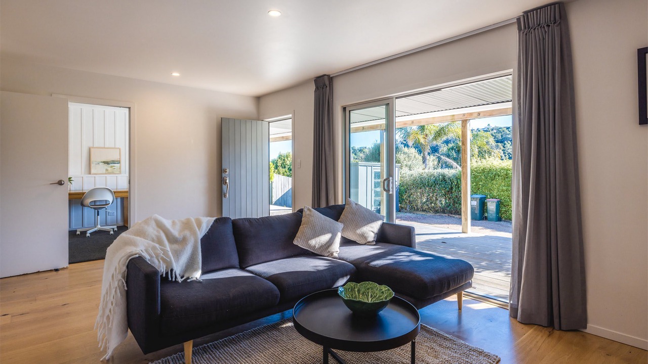 Photo of Livingroom in Surfdale