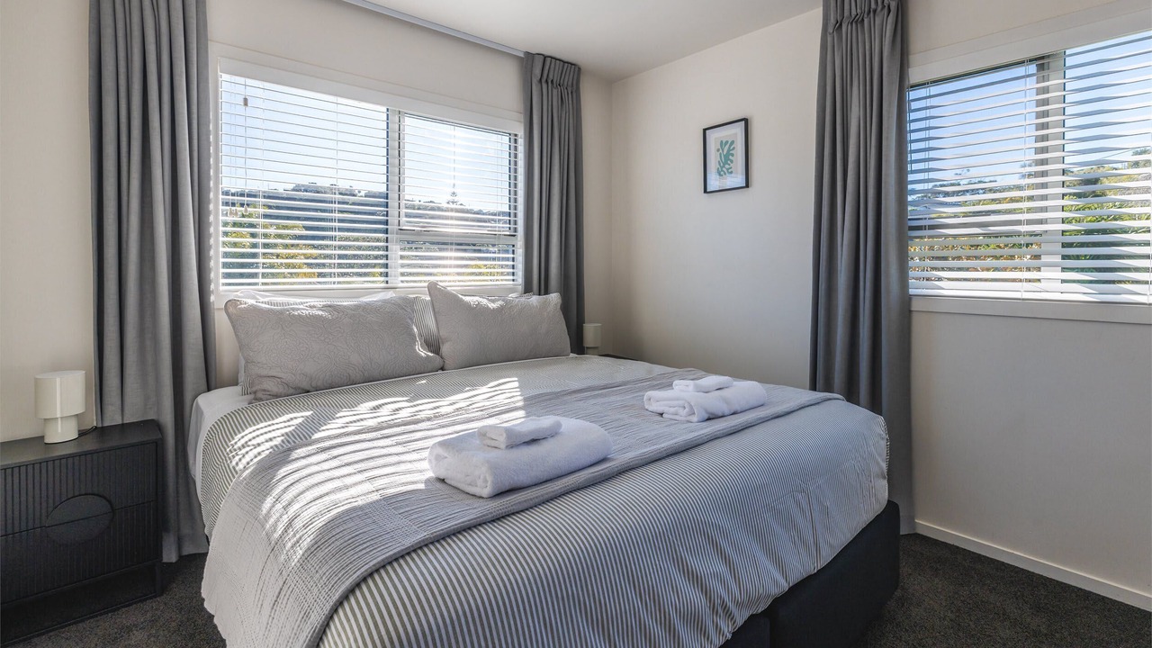 Photo of Bedroom in Surfdale