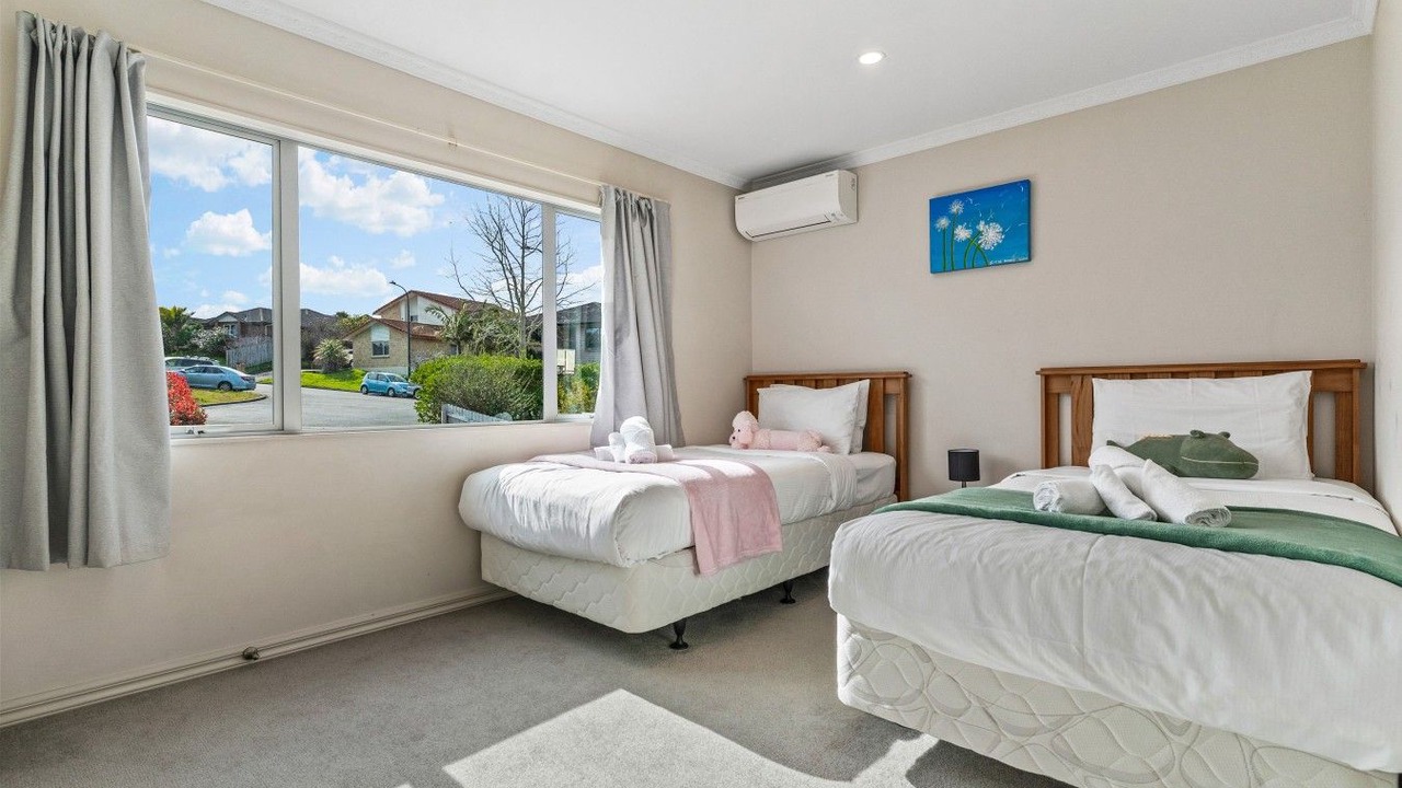 Photo of Bedroom in Greenhithe