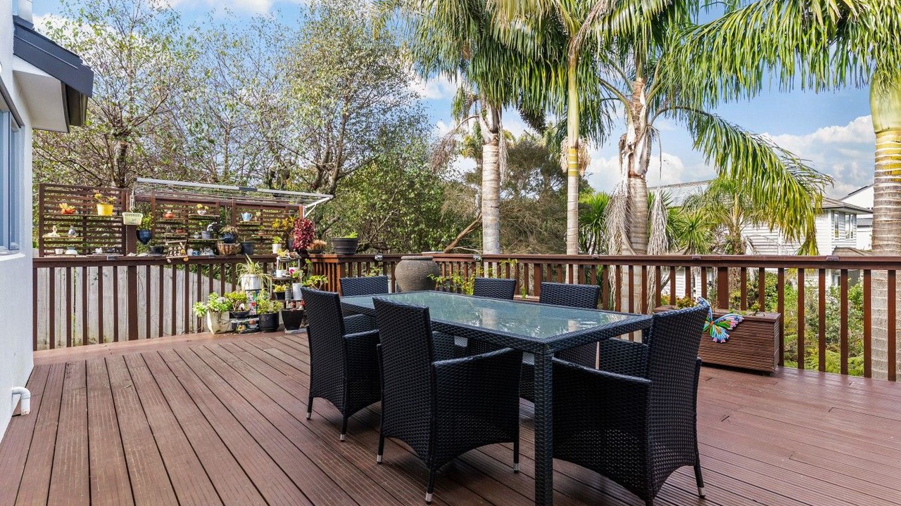 Photo of Outdoor in Greenhithe