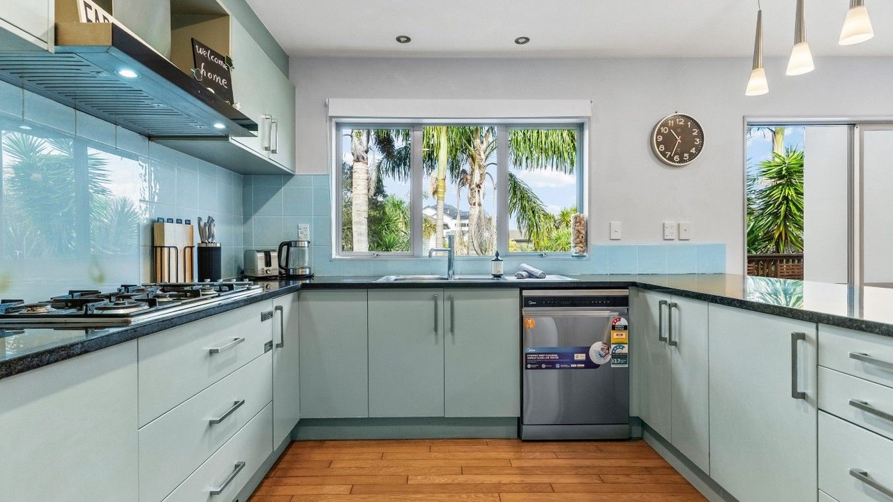 Photo of Kitchen in Greenhithe