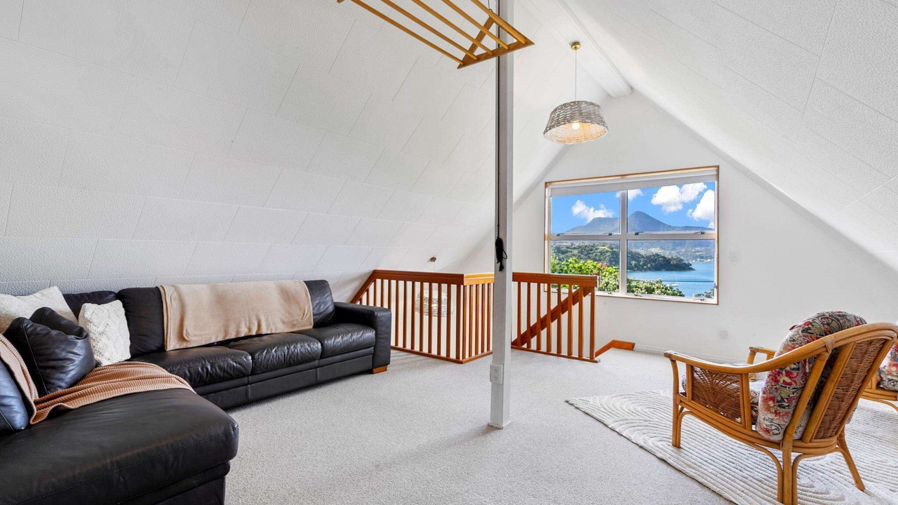 Photo of Livingroom in Whangarei Heads