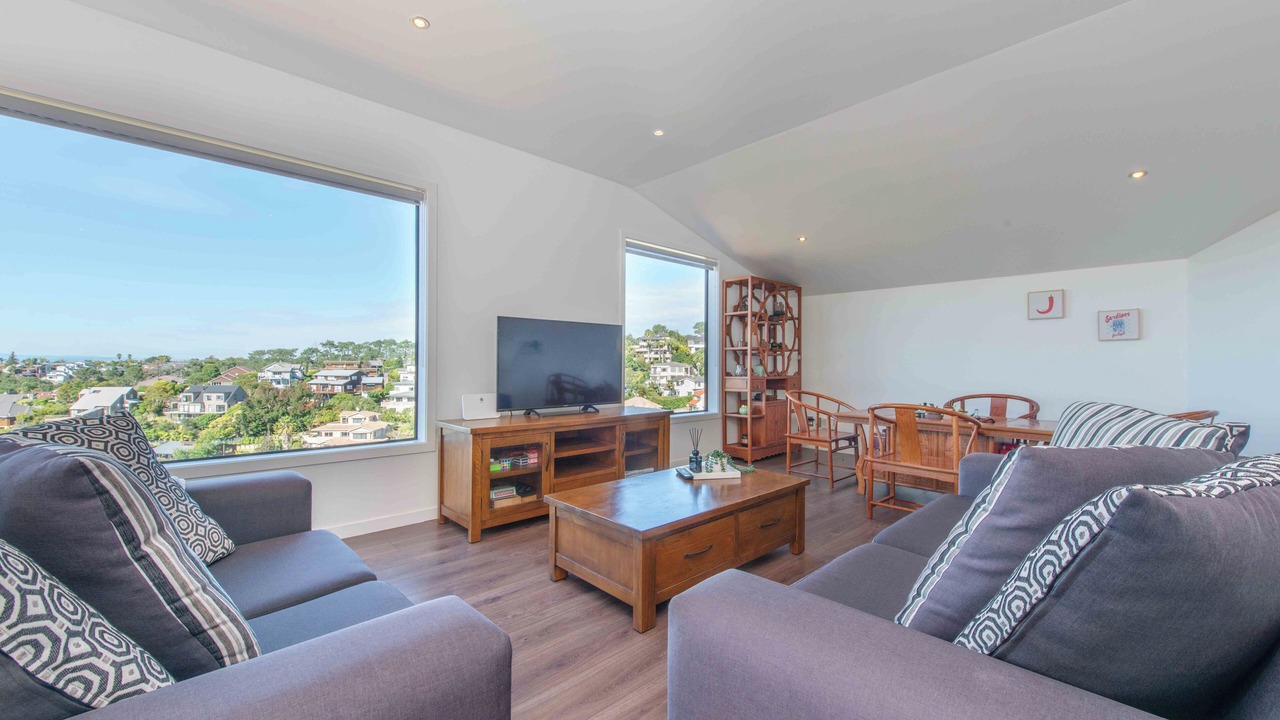 Photo of Livingroom in Murrays Bay