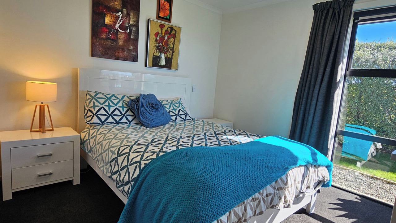 Photo of Bedroom in Redwood Valley