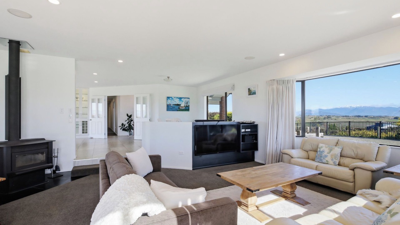 Photo of Livingroom in Tasman