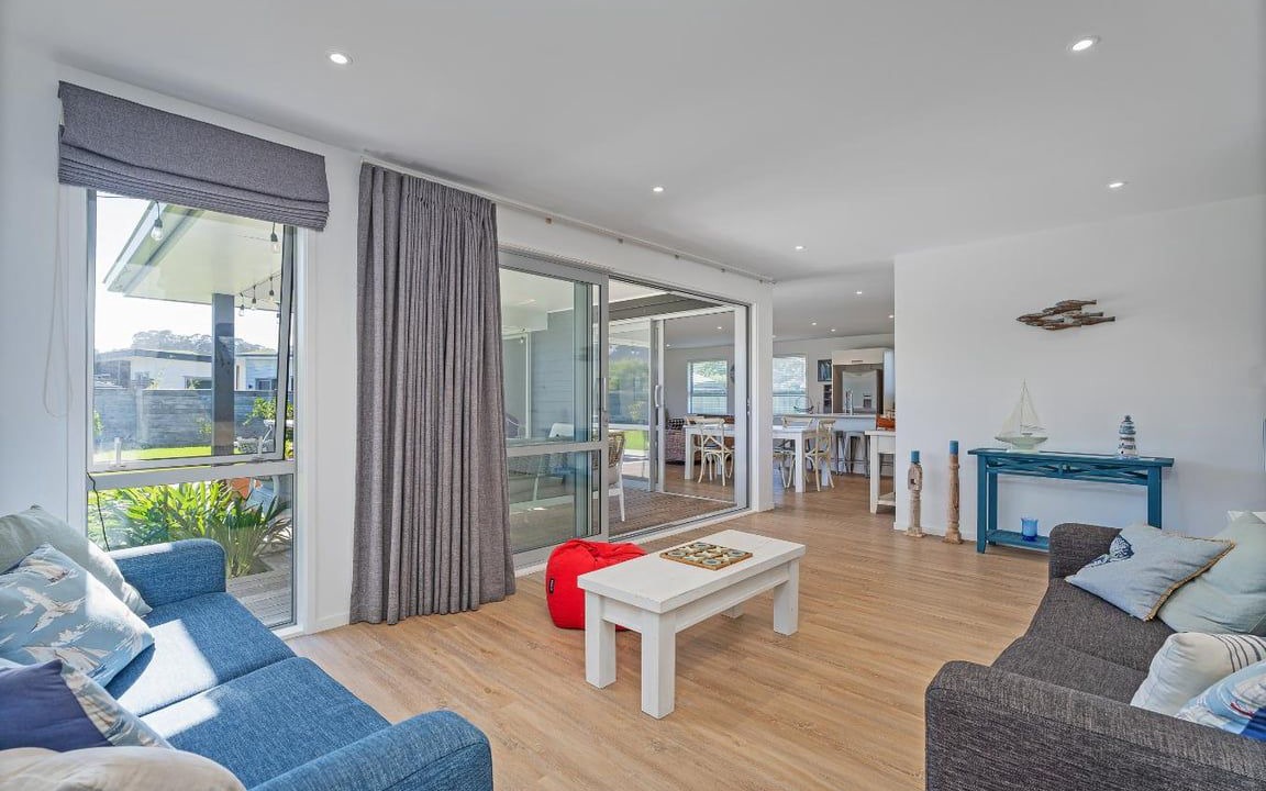 Photo of Livingroom in Cooks Beach