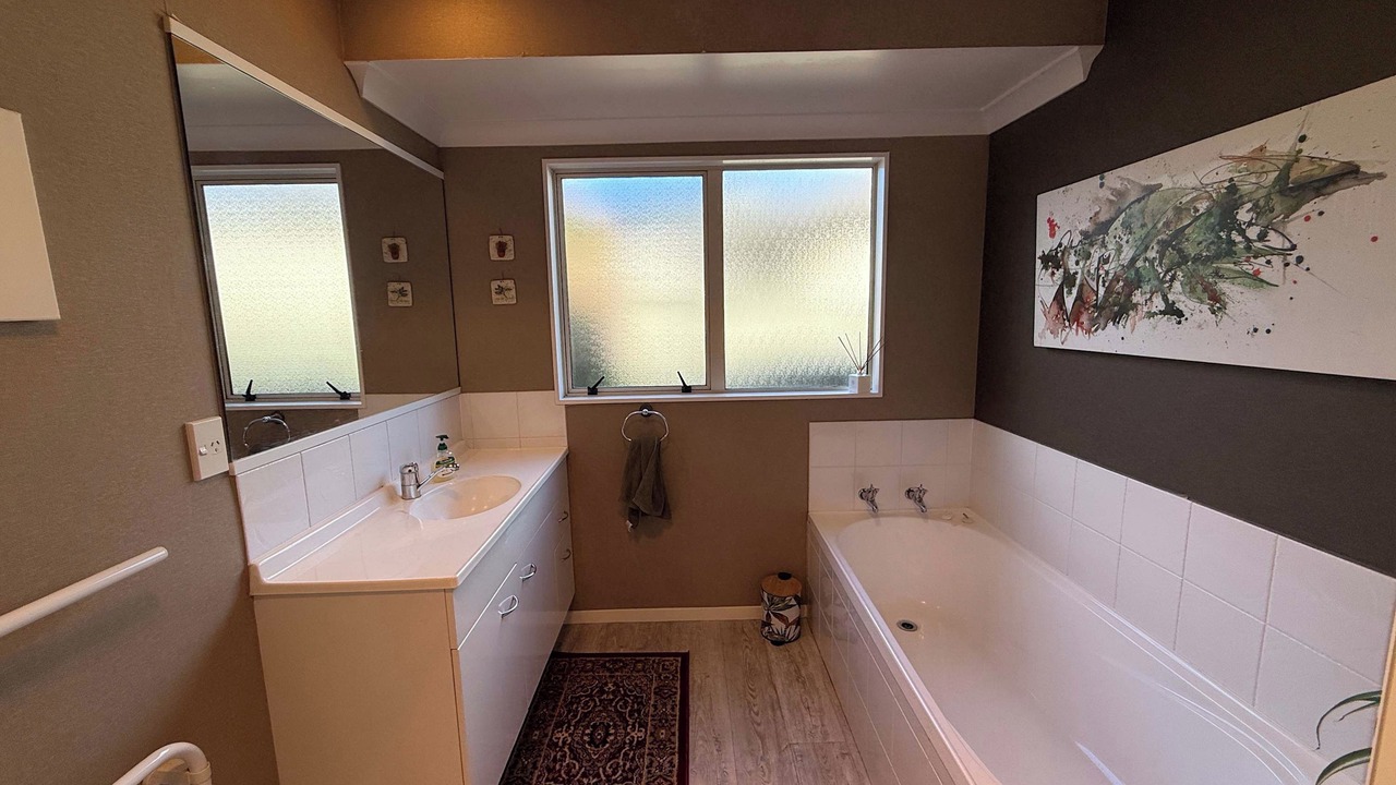 Photo of Bathroom in Owhata