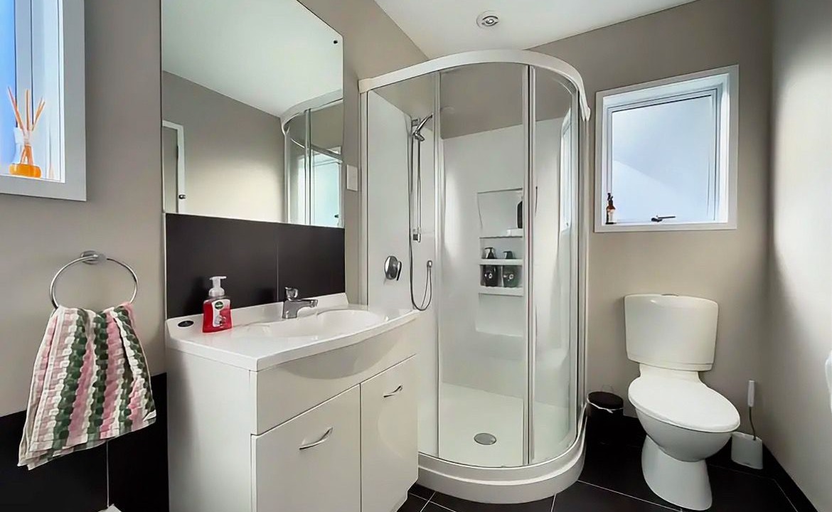 Photo of Bathroom in Opunake