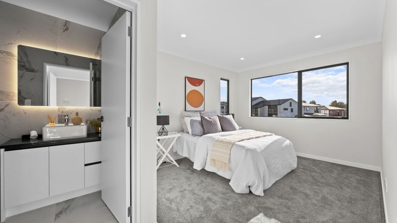 Photo of Bedroom in Flat Bush