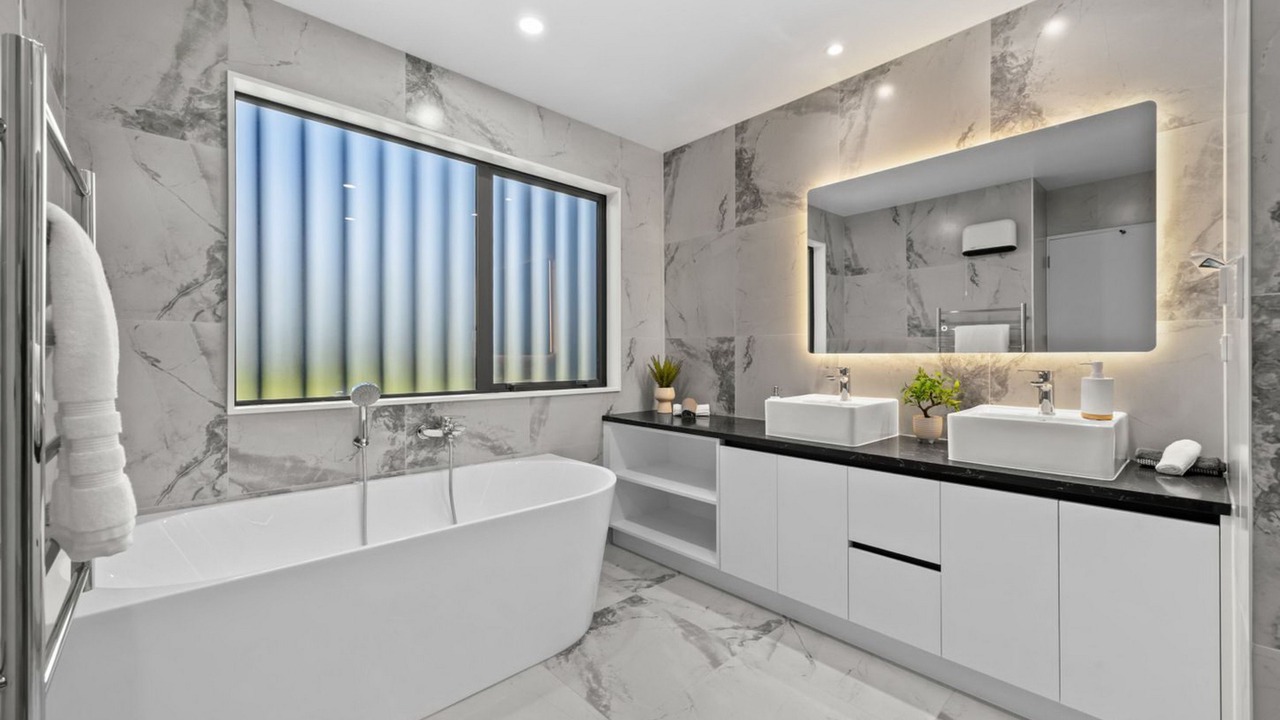 Photo of Bathroom in Flat Bush