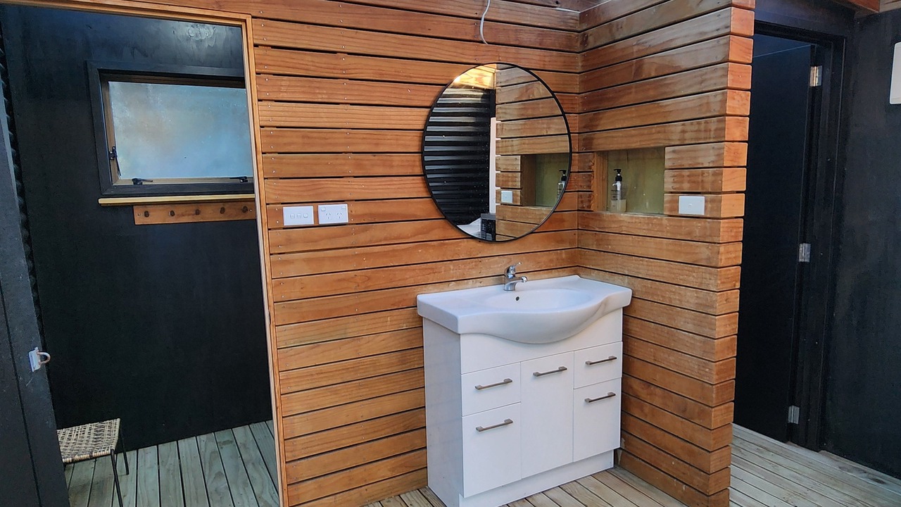 Photo of Bathroom in Whangamata