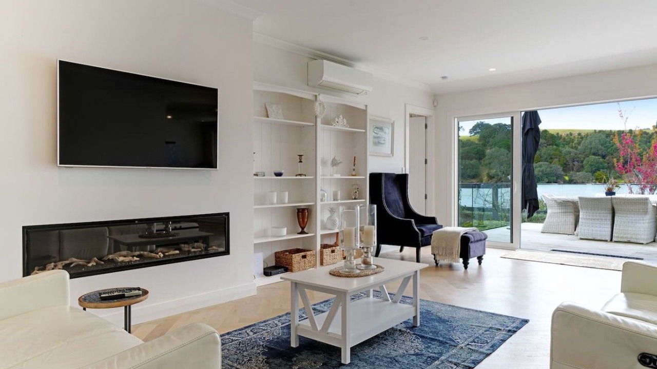 Photo of Livingroom in Whangateau
