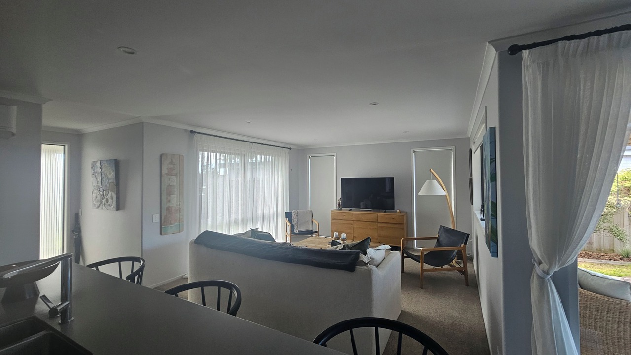 Photo of Livingroom in Papamoa Beach