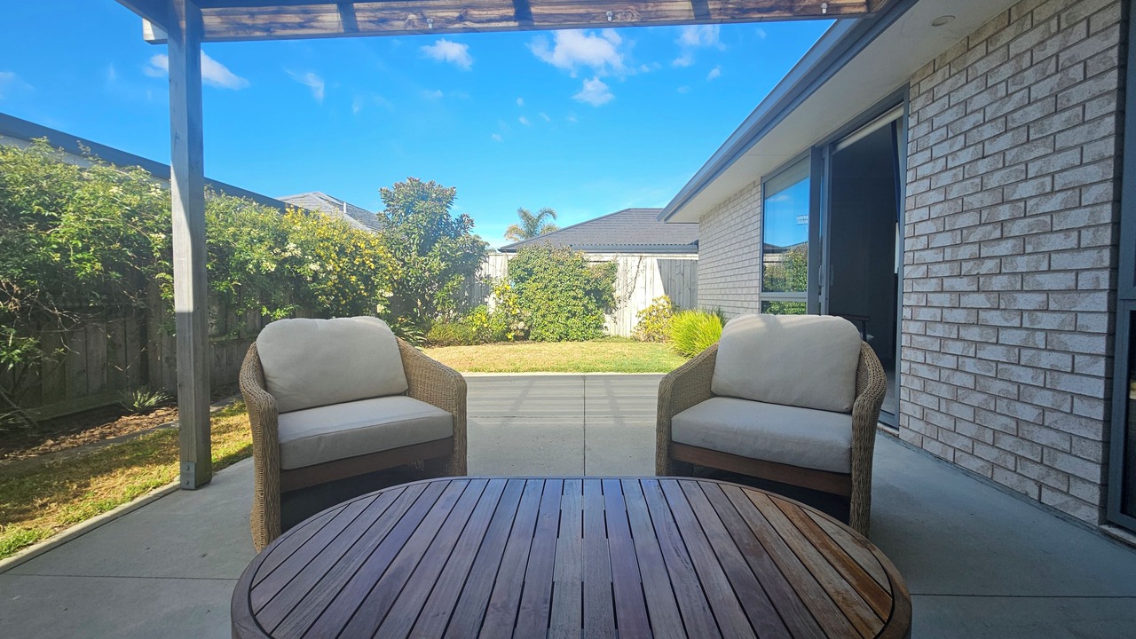 Photo of Patio Balcony in Papamoa Beach