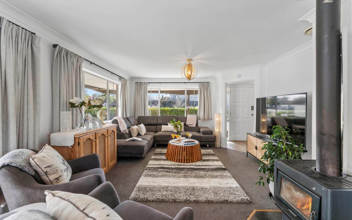 Photo of Livingroom in Hilltop