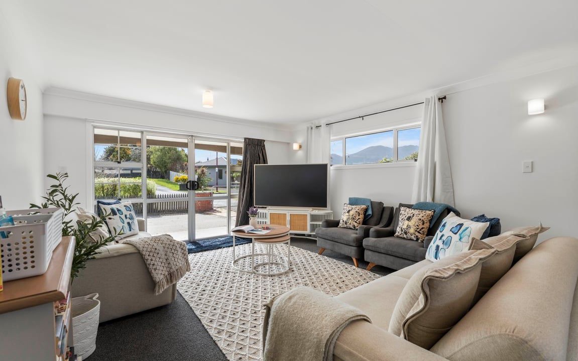 Photo of Livingroom in Hilltop