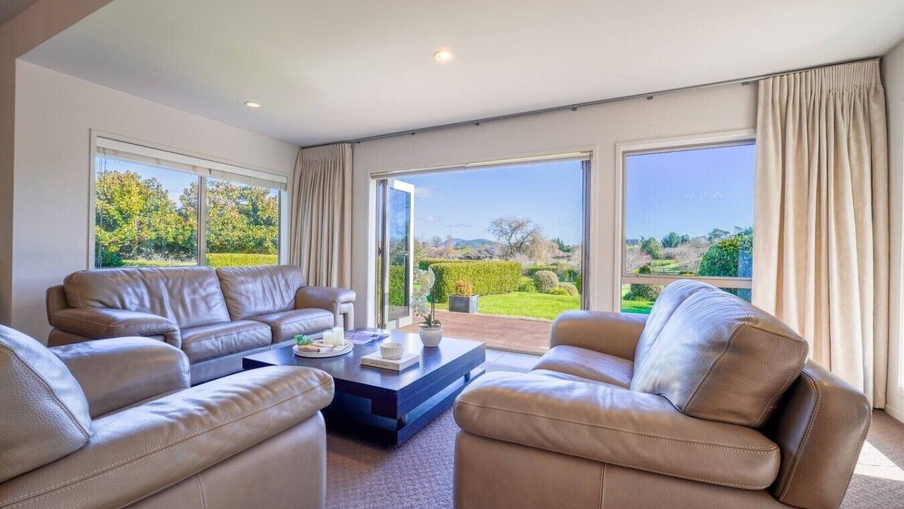 Photo of Livingroom in Tikitere