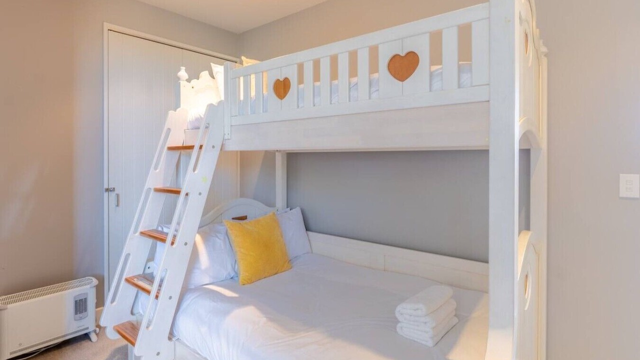 Photo of Bedroom in Snells Beach