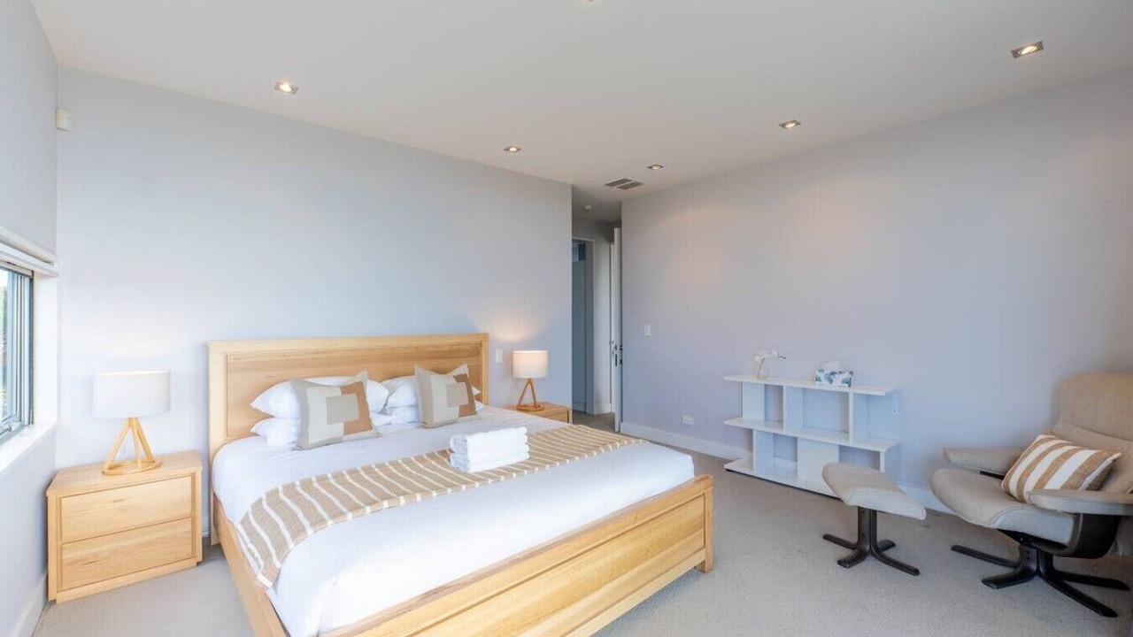 Photo of Bedroom in Snells Beach