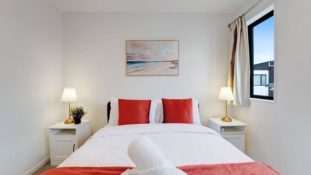 Photo of Bedroom in Flat Bush