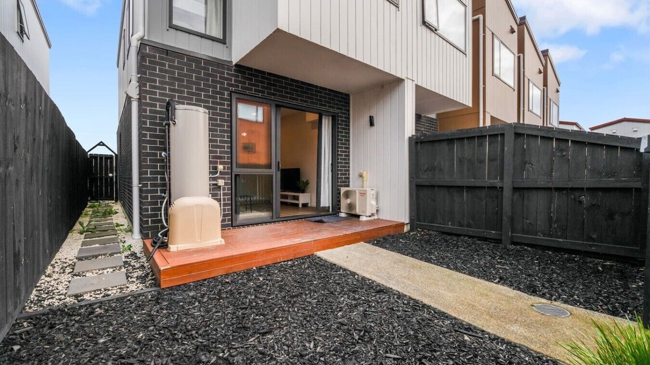 Photo of Outdoor in Flat Bush