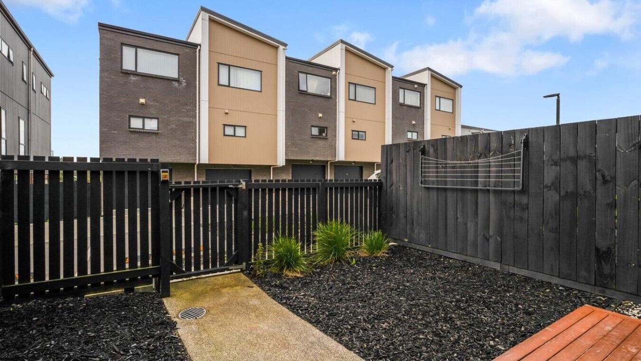 Photo of Outdoor in Flat Bush