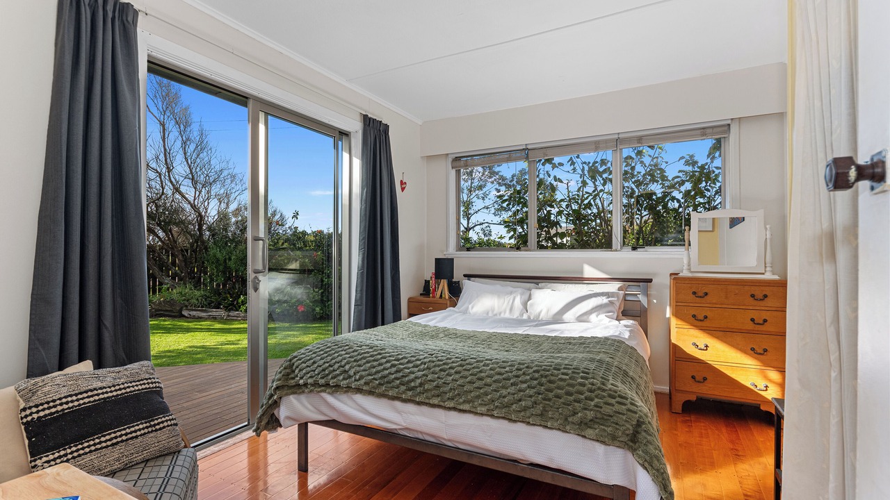Photo of Bedroom in Waipu Cove