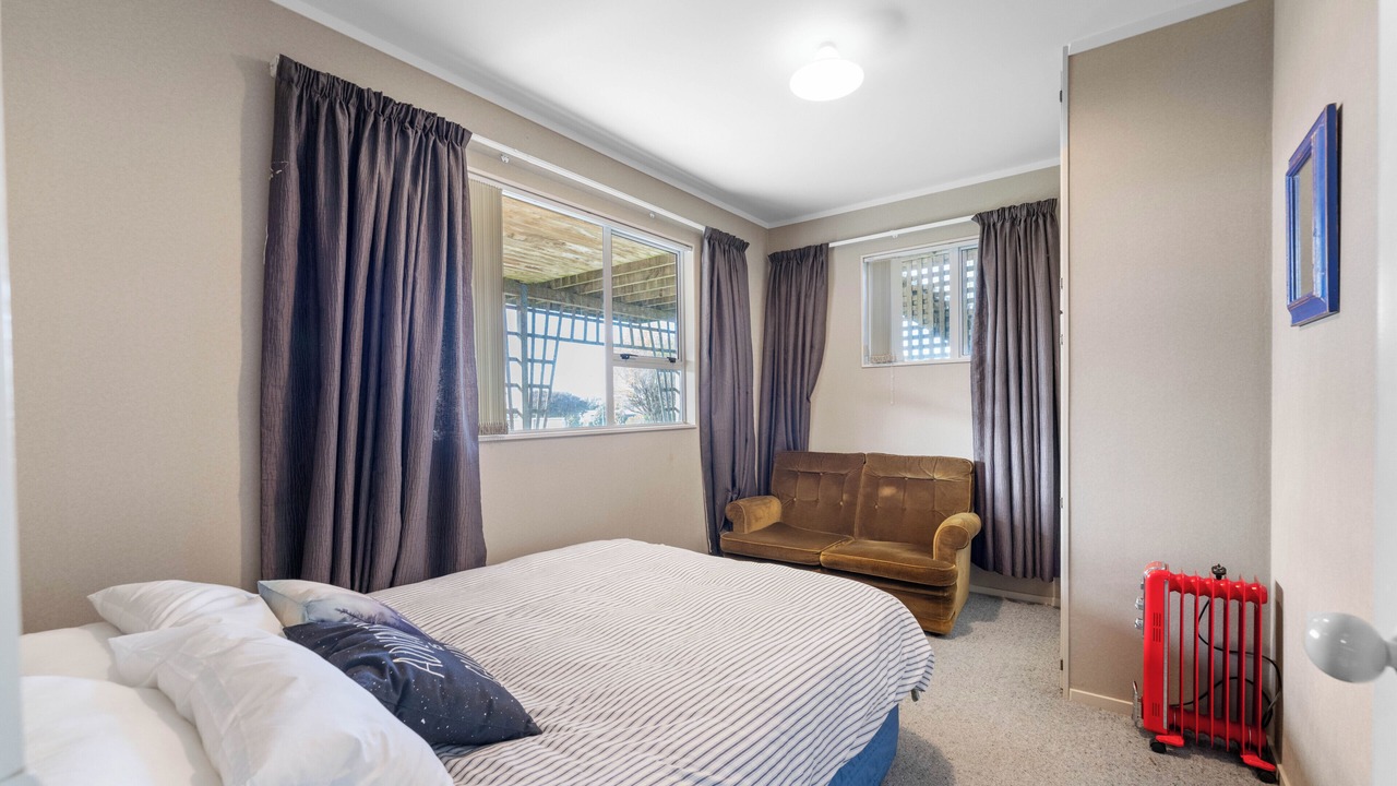 Photo of Bedroom in Omori