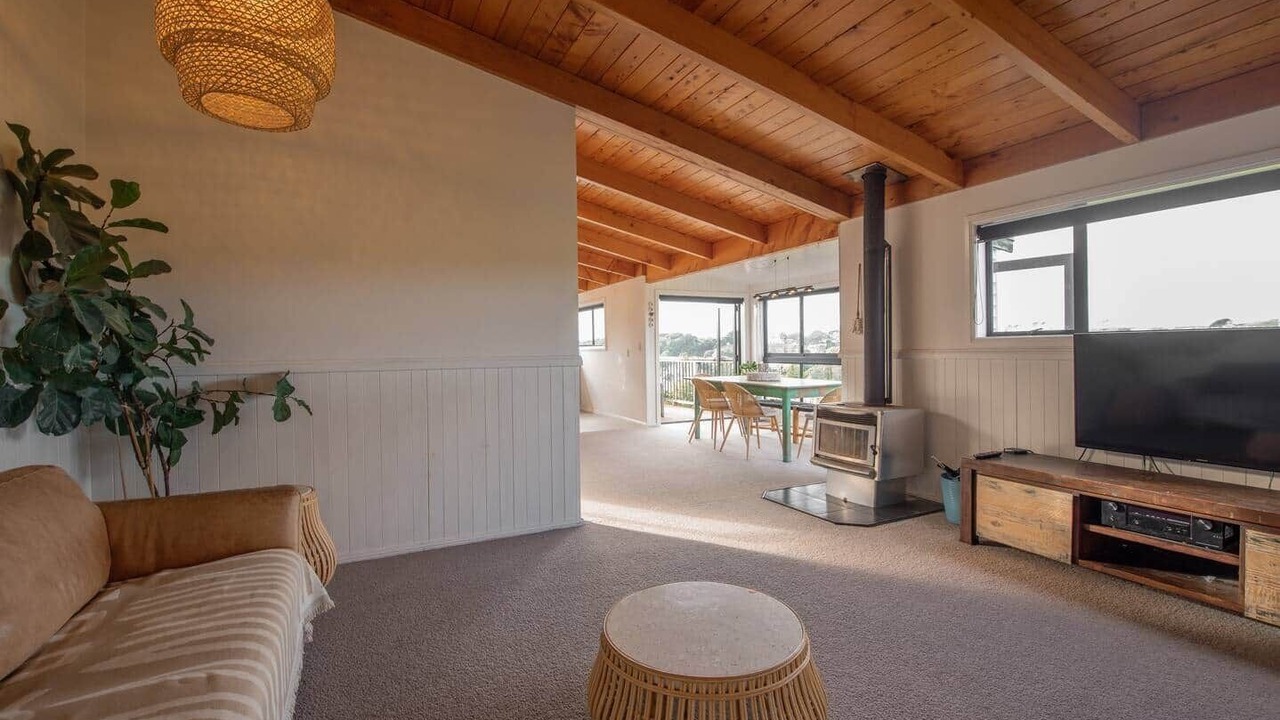 Photo of Livingroom in Oakura