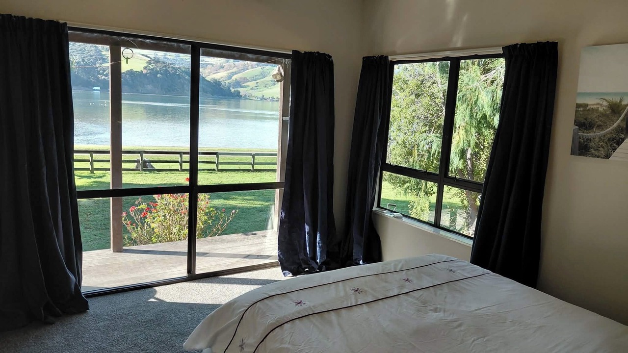 Photo of Bedroom in Duvauchelle