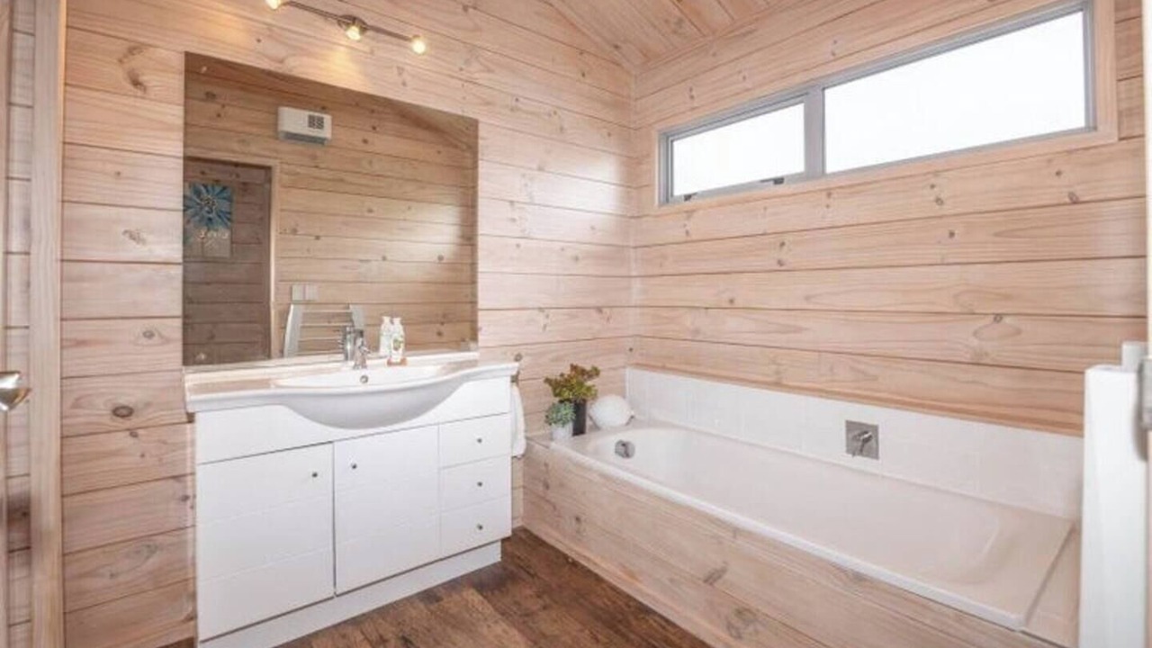 Photo of Bathroom in Kawhia