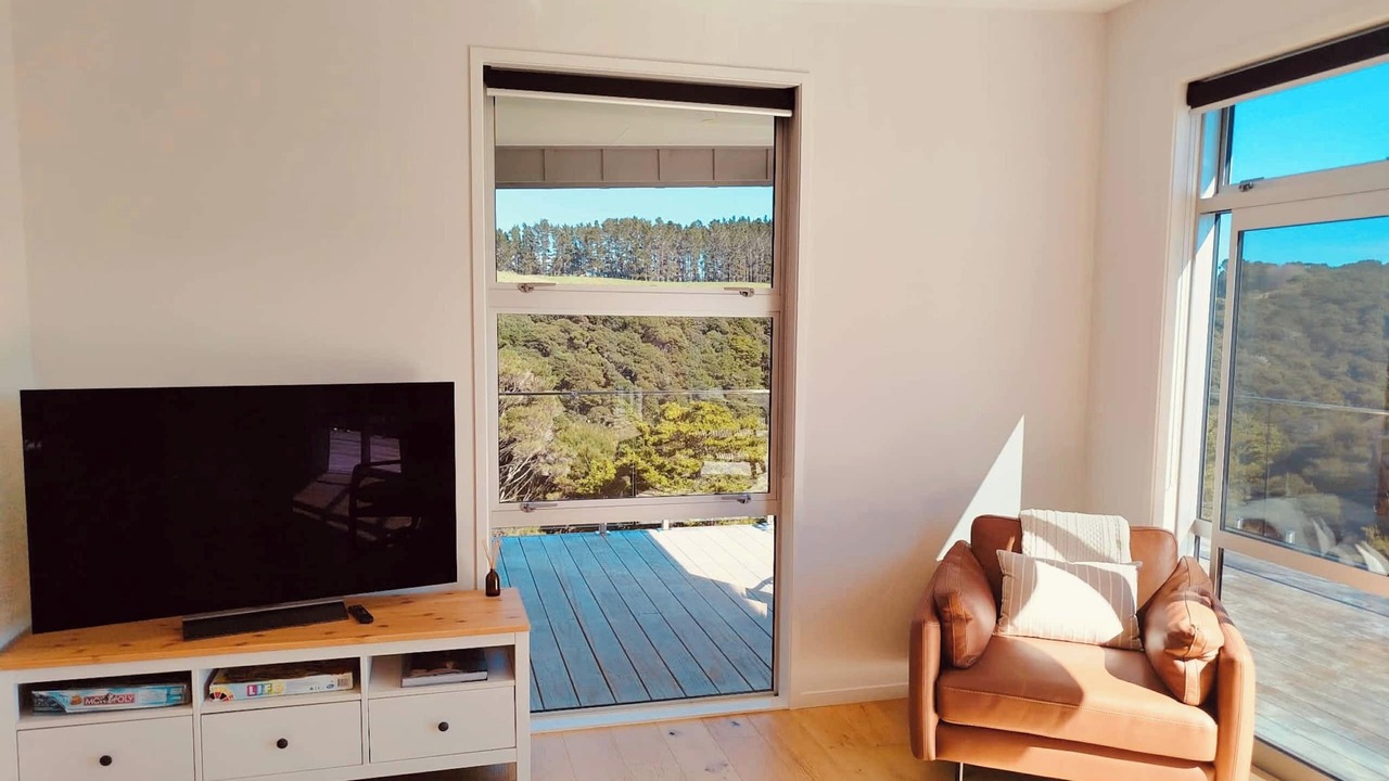 Photo of Livingroom in Cable Bay