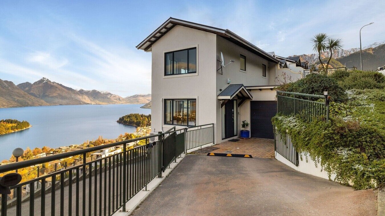 Photo of Others in Queenstown