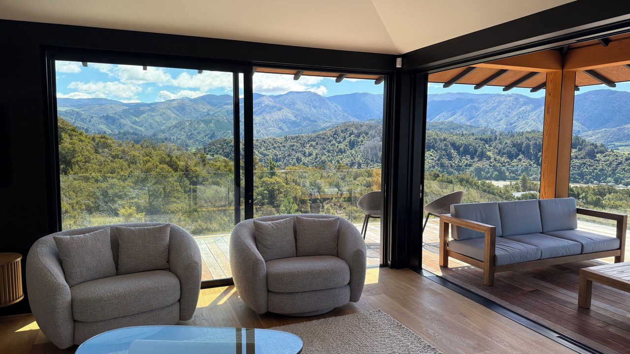 Photo of Livingroom in Ngaio Bay