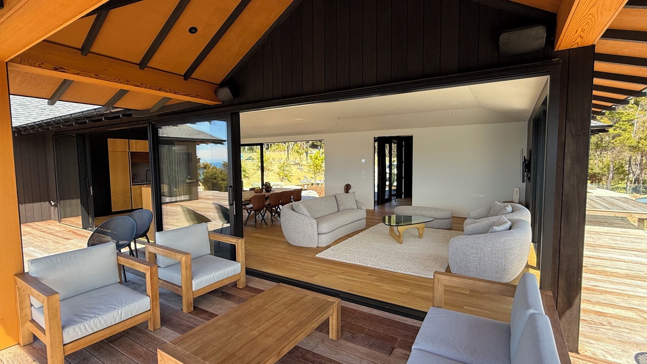 Photo of Patio Balcony in Ngaio Bay