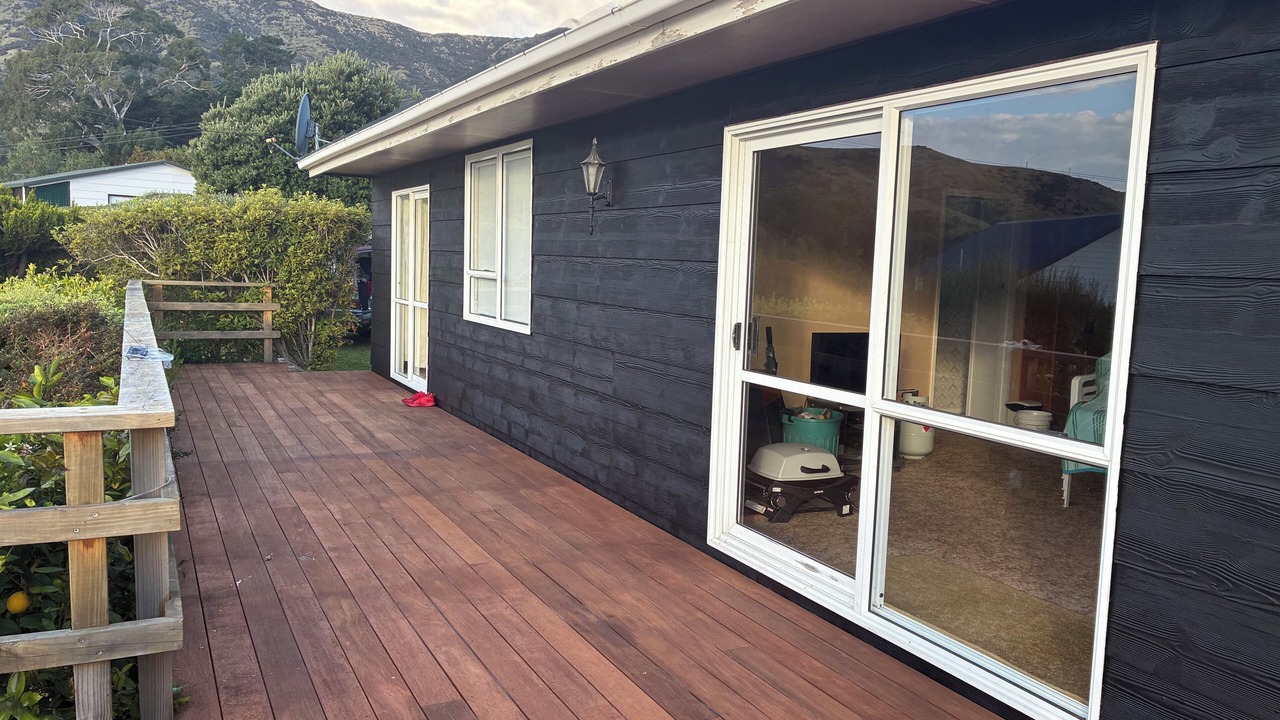 Photo of Patio Balcony in Port Levy
