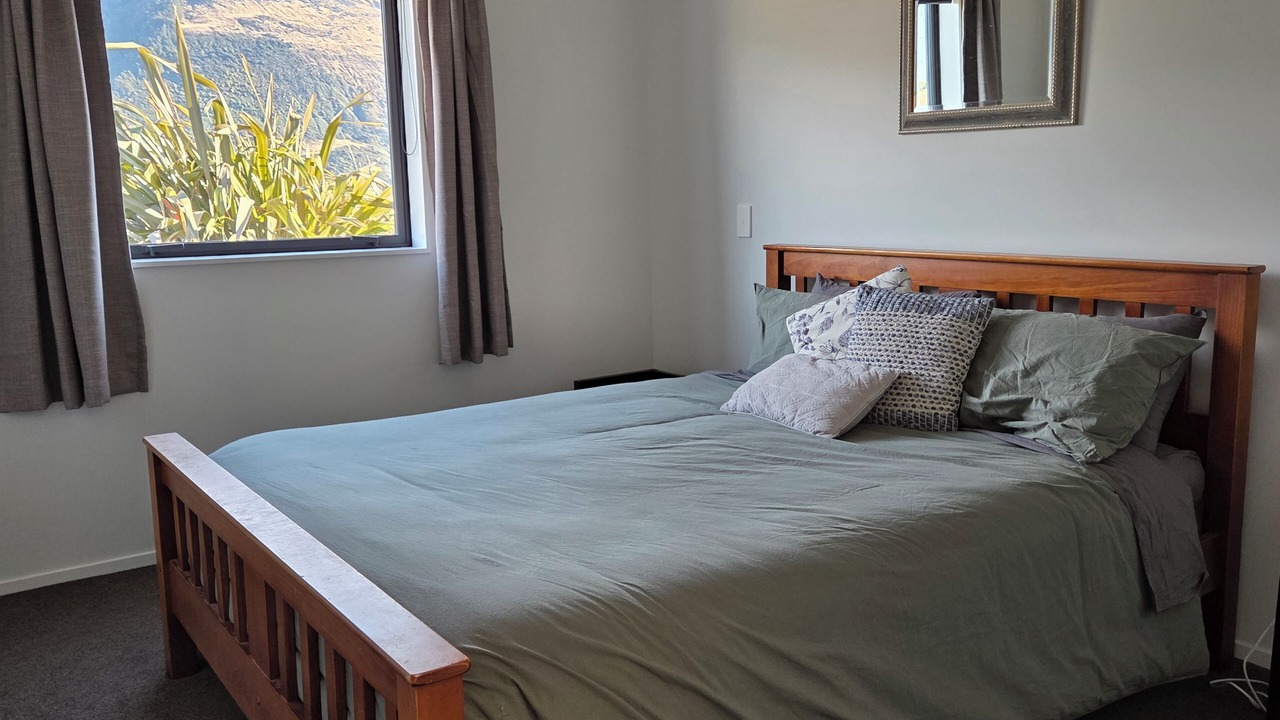 Photo of Bedroom in Glenorchy