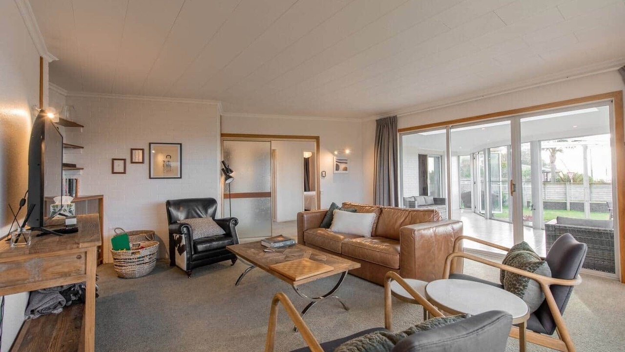 Photo of Livingroom in Oakura