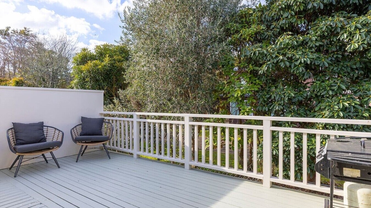 Photo of Patio Balcony in Hilltop