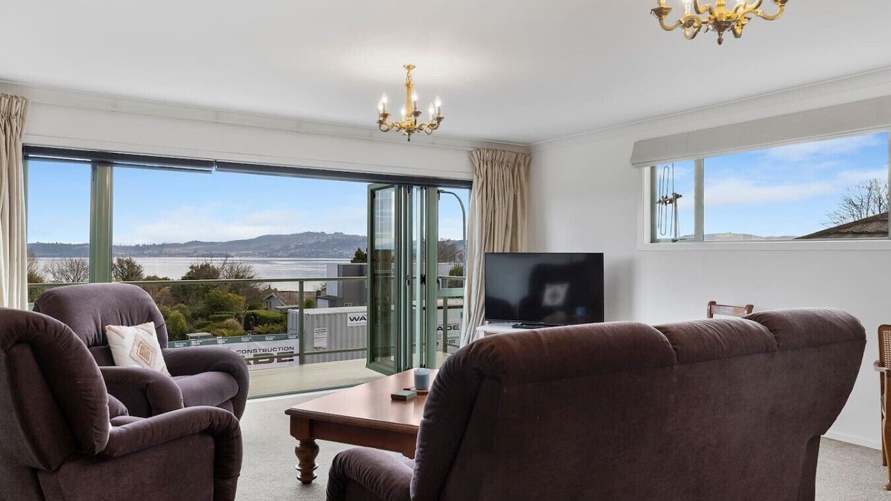 Photo of Livingroom in Hilltop