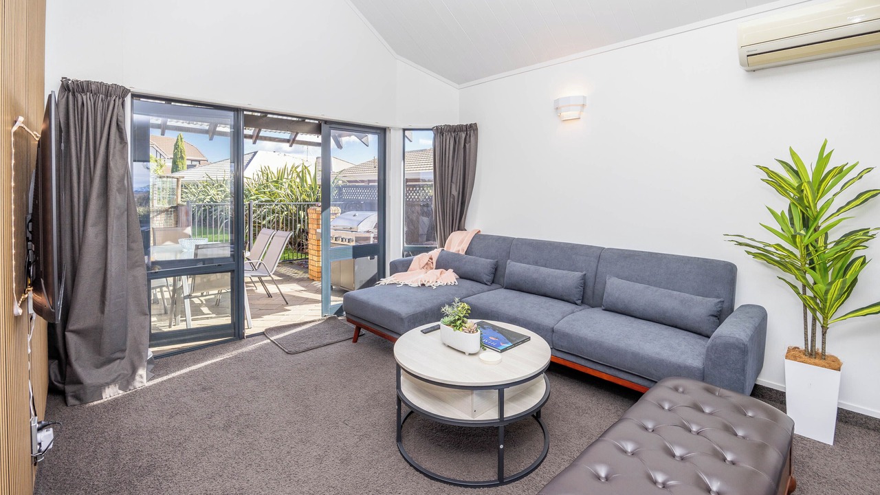 Photo of Livingroom in Hamilton