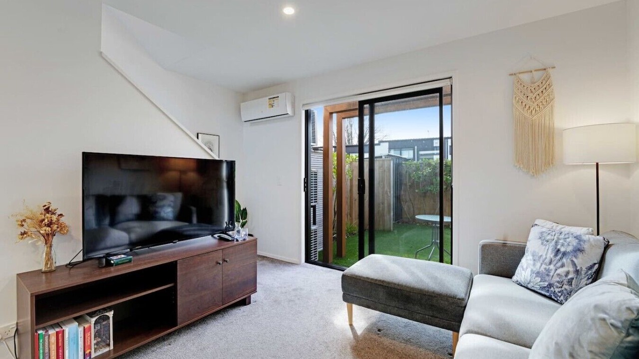 Photo of Livingroom in Te Atatu Peninsula