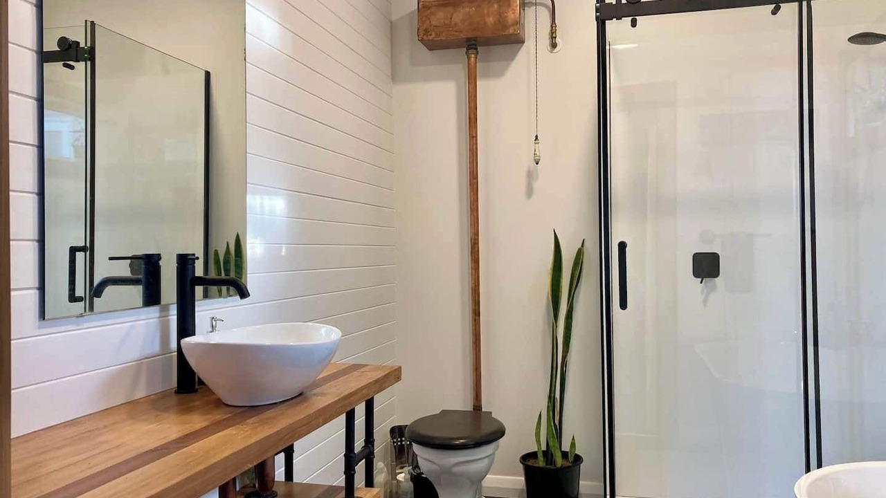 Photo of Bathroom in Hokitika