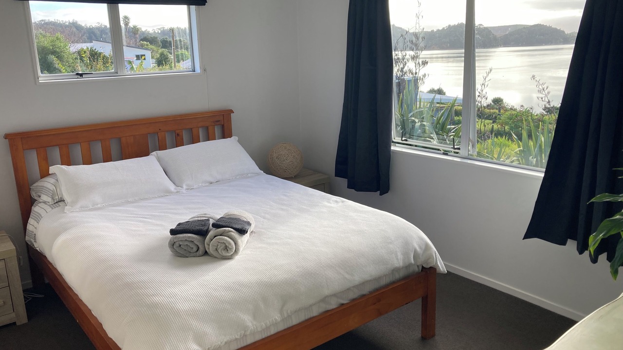 Photo of Bedroom in Taharoa