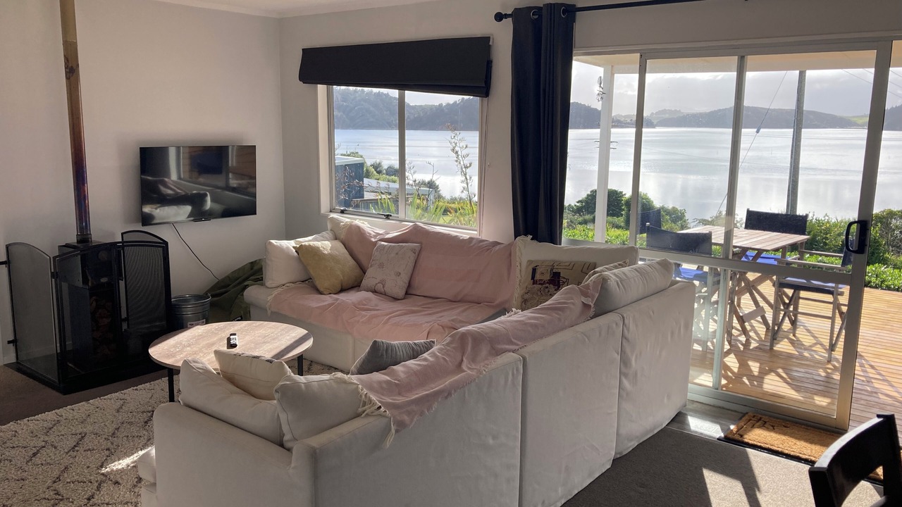 Photo of Livingroom in Taharoa