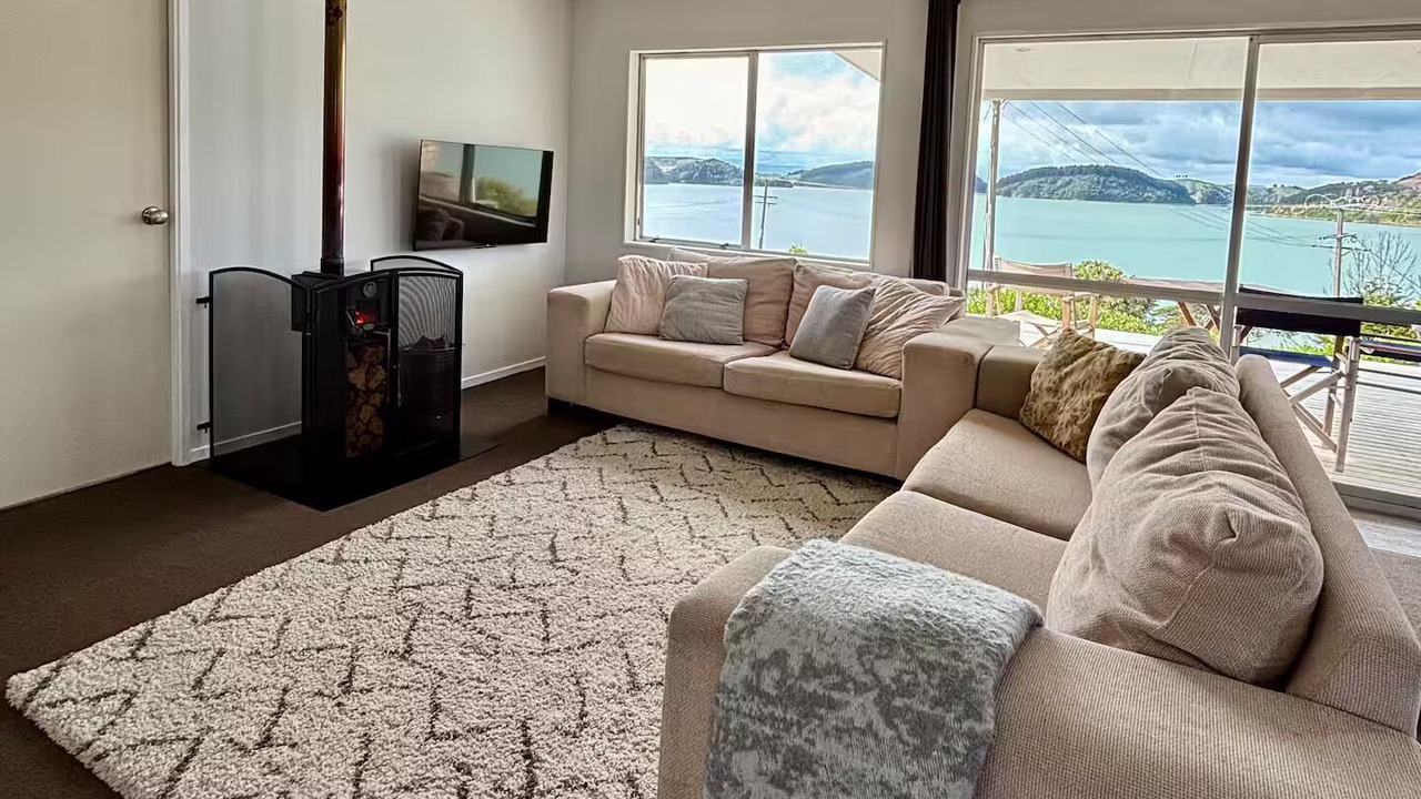 Photo of Livingroom in Taharoa