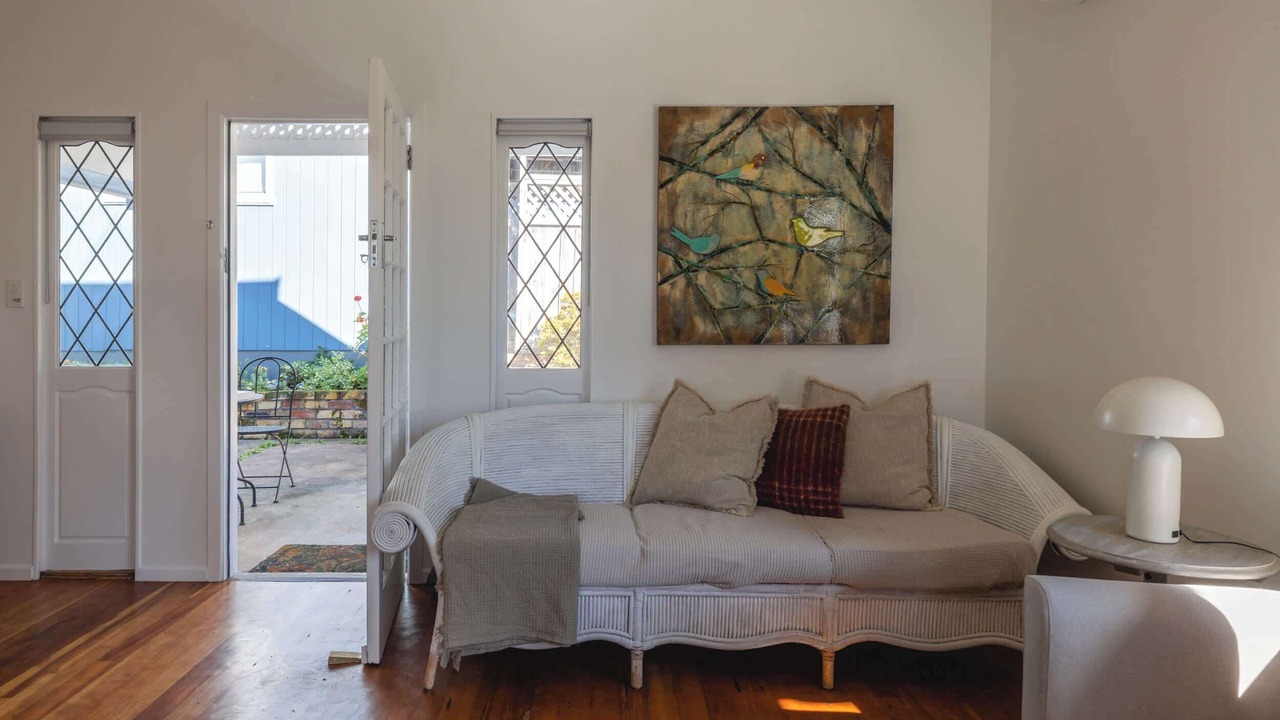 Photo of Livingroom in Surfdale
