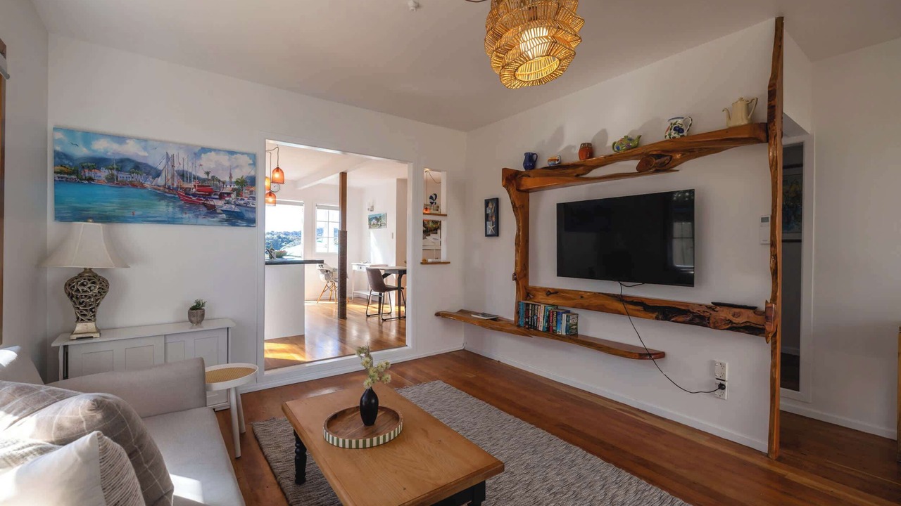 Photo of Livingroom in Surfdale