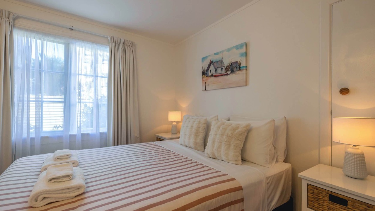 Photo of Bedroom in Surfdale