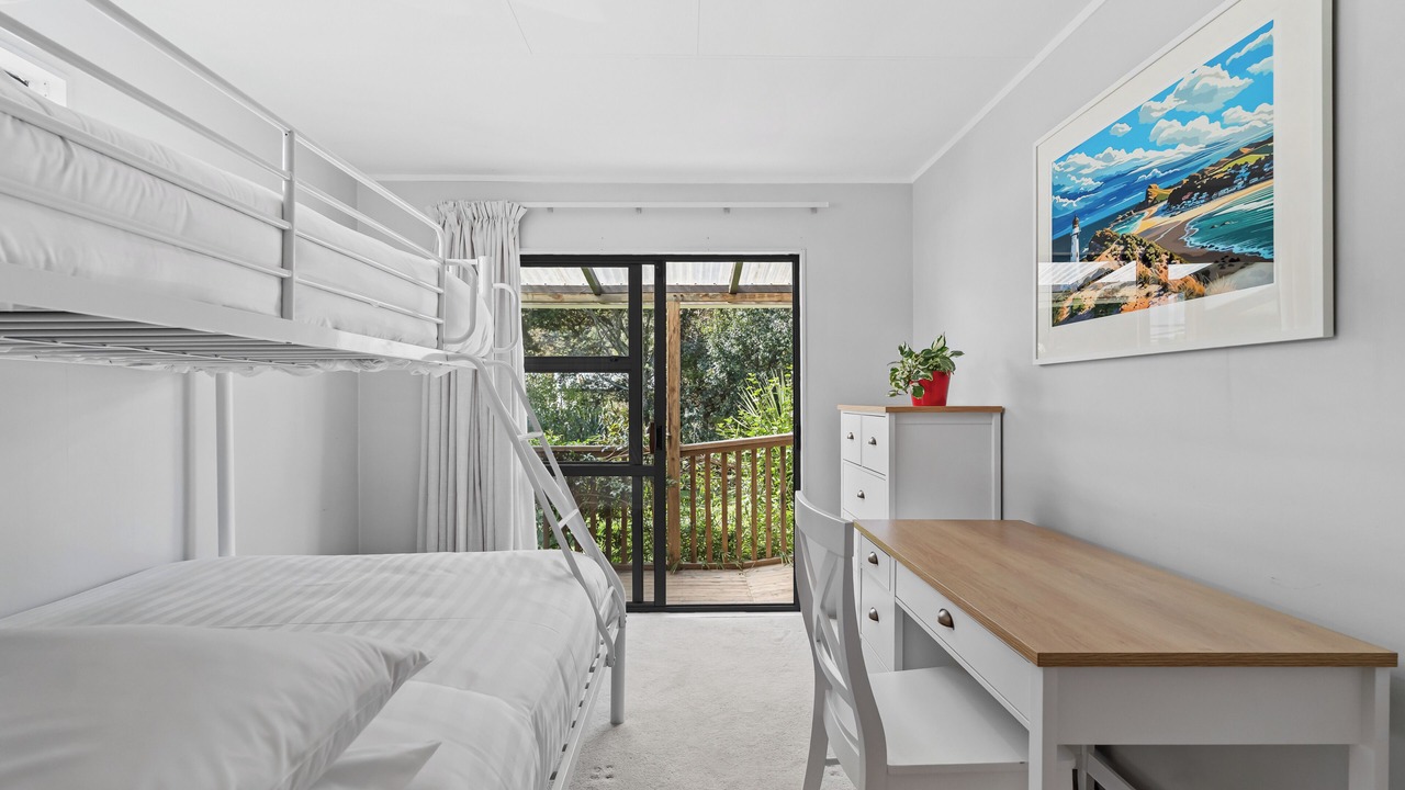 Photo of Bedroom in Ngunguru